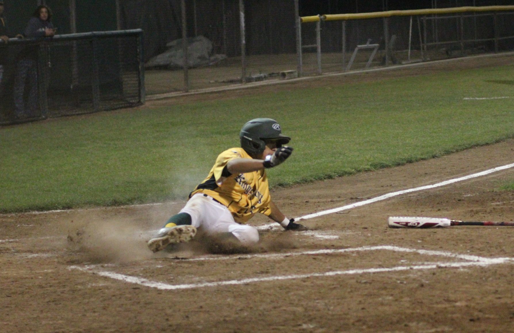 Kingsburg tops Selma